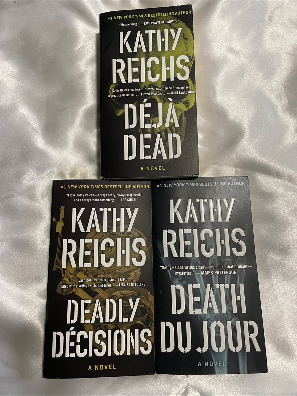BOOKS: Kathy Reichs Bundle